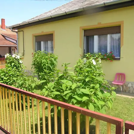 Holiday Balatonlelle/balaton 19060 Дом отдыха